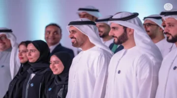 أبوظبي تستثمر 22 مليار درهم في أكبر مشروع عالمي للطاقة المتجددة وتأثيره على قطاع الطاقة